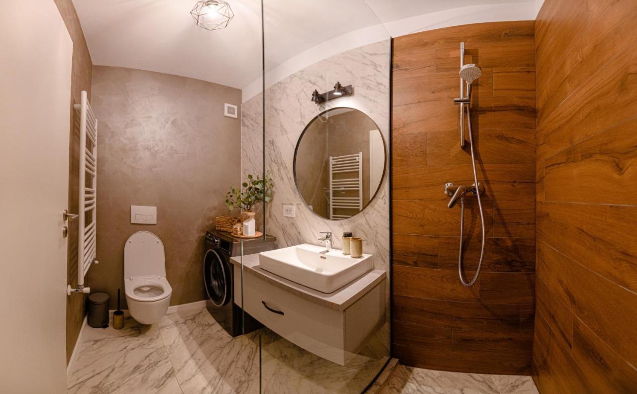 Ara Apart Hotel Брашов Экстерьер фото