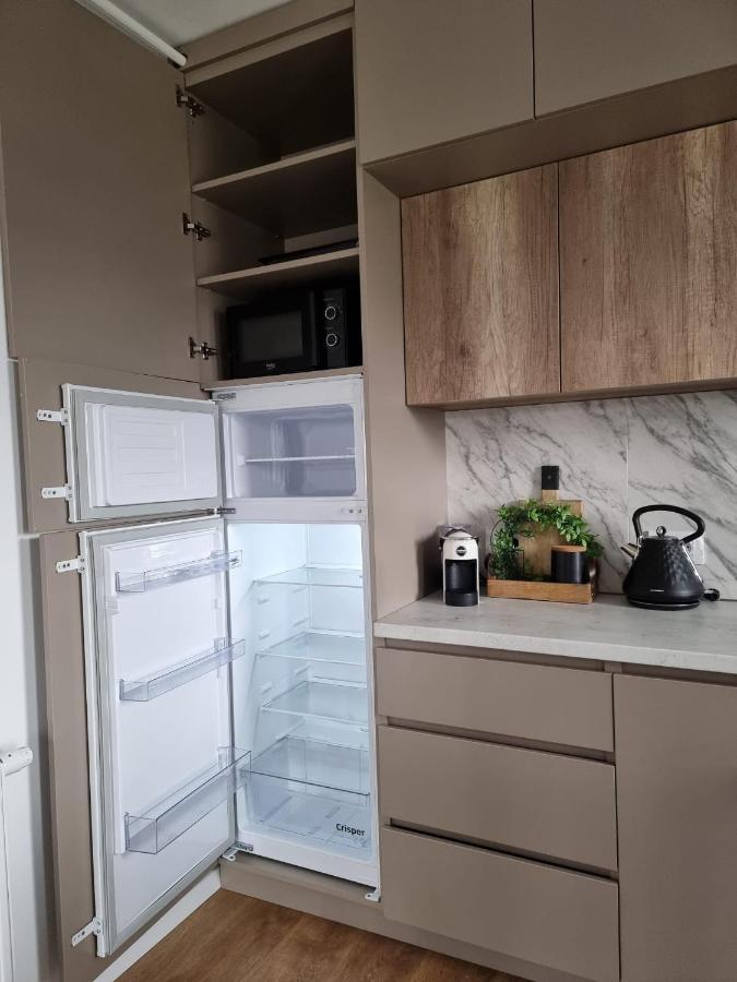 Ara Apart Hotel Брашов Экстерьер фото